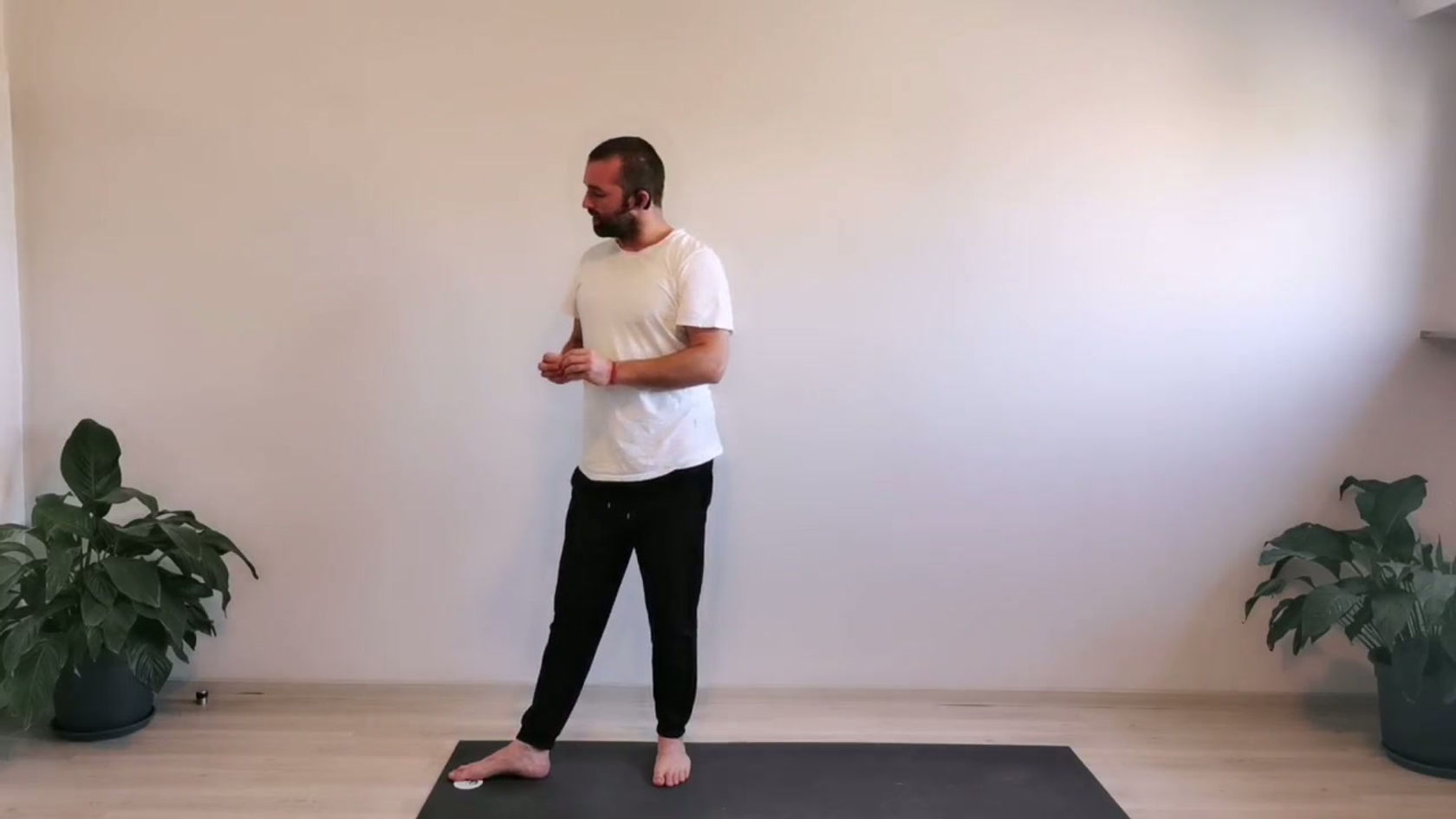 Lunch Yoga - 45 min easy practice